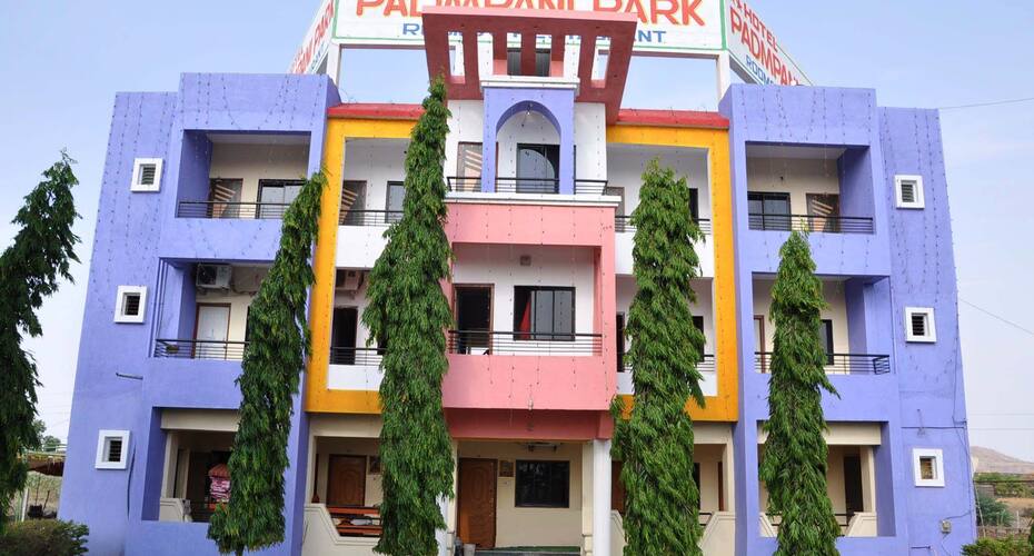 Hotel Padmapani Park, Jalgaon 1
